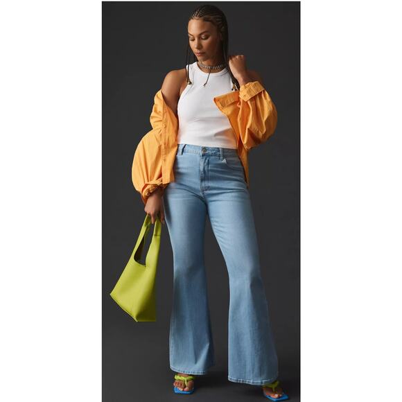 Anthropologie Denim - Anthropologie Pilcro Tulip Mid-Rise Flare Light Wash Stretchy‎ Jeans Size 26